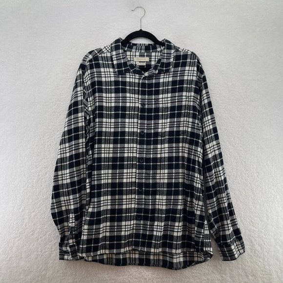 Standard/cloth plaid flannel button up - Picture 1 of 3